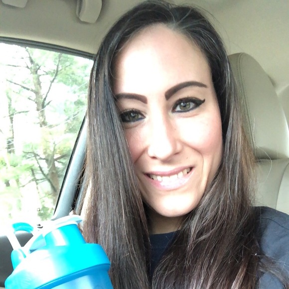 Meet your Posher, Valerie - Picture 1 of 1